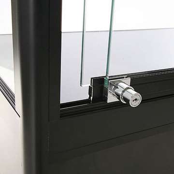 Vitrine glasskab - Showcase Tower Duo glasmontre med underskab, LED lys og lås - sort
